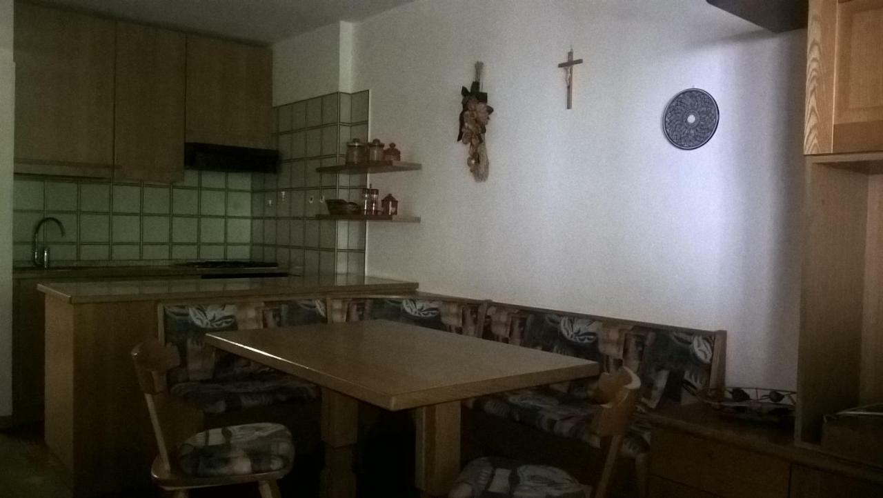 Appartamenti Bernard Sas Canazei Exterior foto